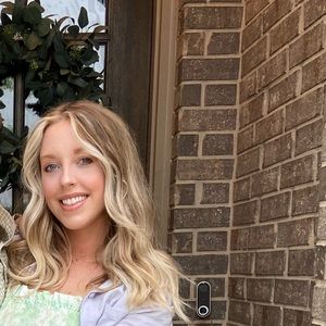 Meet your Posher, Emma